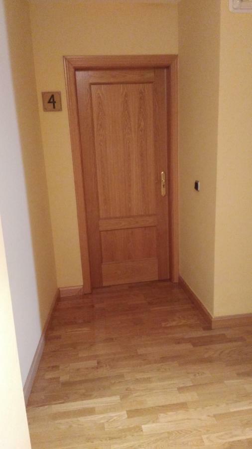 Hostal Puerta Del Valle La Cistérniga Kültér fotó